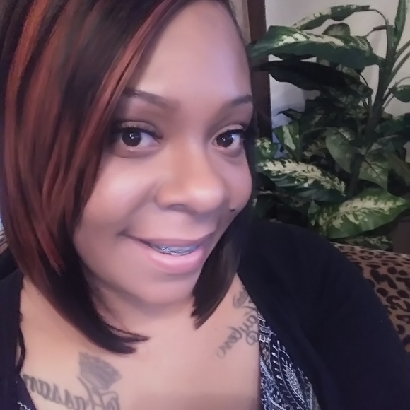 Meet your Posher, Sequioa - Picture 1 of 1